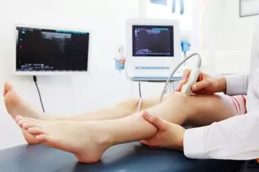 arterial colour doppler legs, venous colour doppler legs, arterial colour doppler arms, venous colour doppler arms, peripheral colour doppler study in gurgaon, cost of arterial and venous colour doppler, best diagnostic centre in gurgaon, best radiologist for doing arterial venous colour doppler